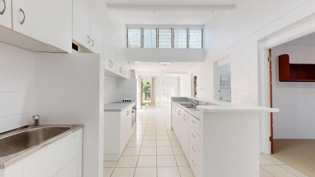 4/165 Harold St, West End, QLD 4810