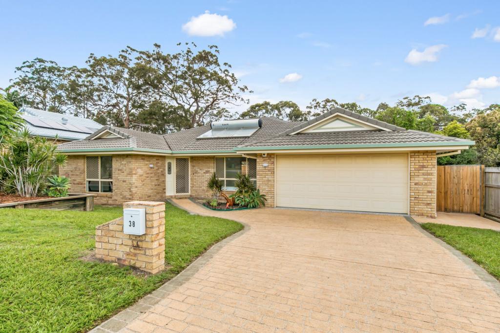 38 Prunda Cct, Wellington Point, QLD 4160