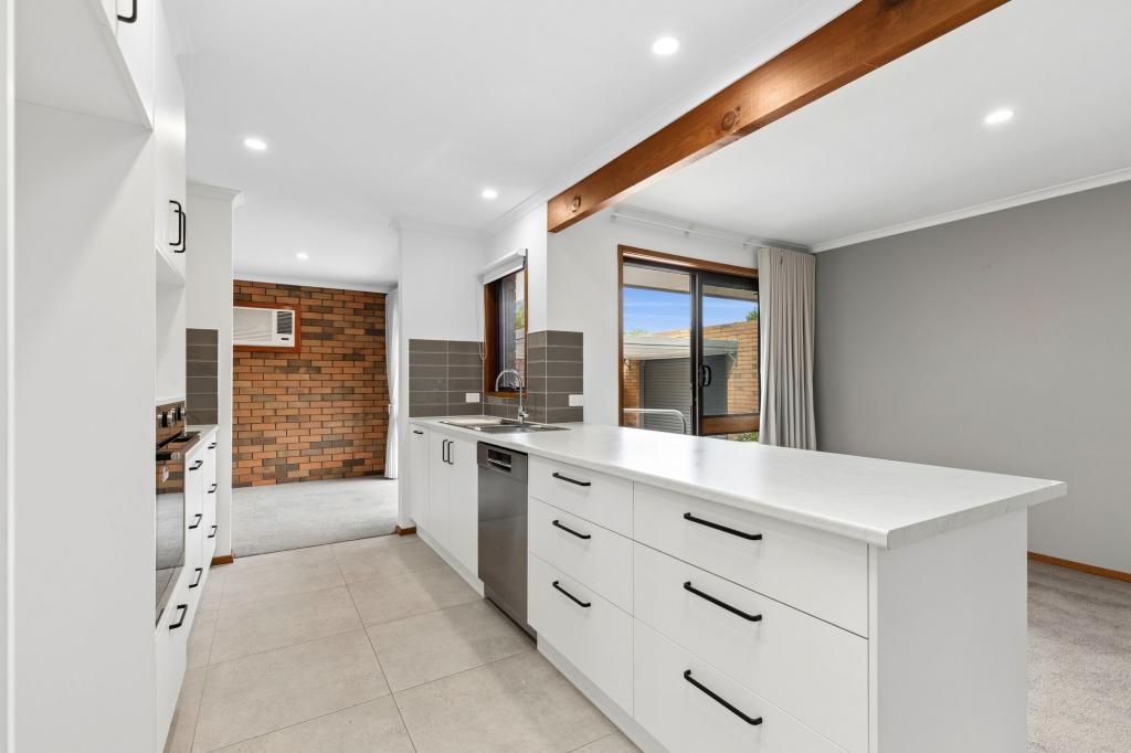 7 Kees Rd, Lara, VIC 3212