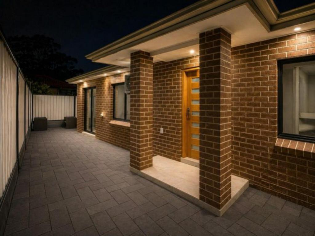 45a Blairgowrie Cct, St Andrews, NSW 2566