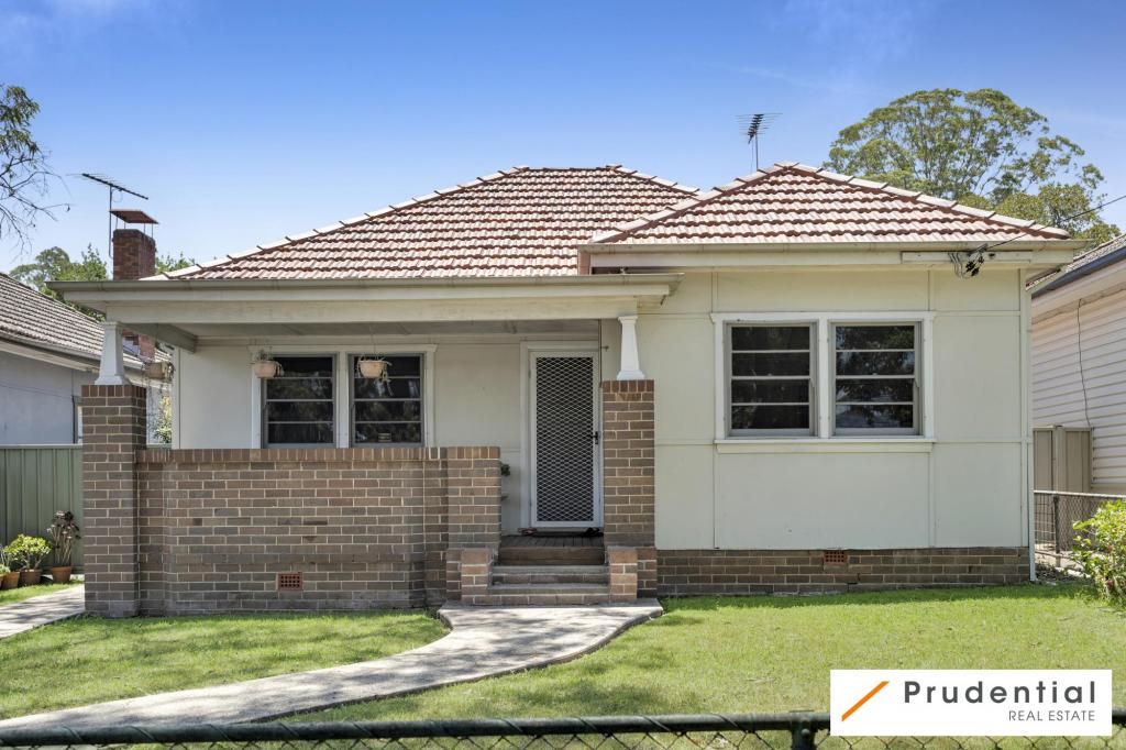 24 Lithgow St, Campbelltown, NSW 2560