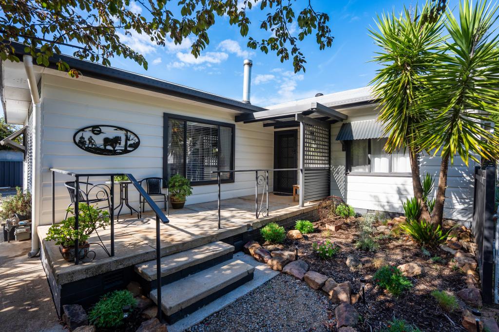 1 Railway St, Walla Walla, NSW 2659