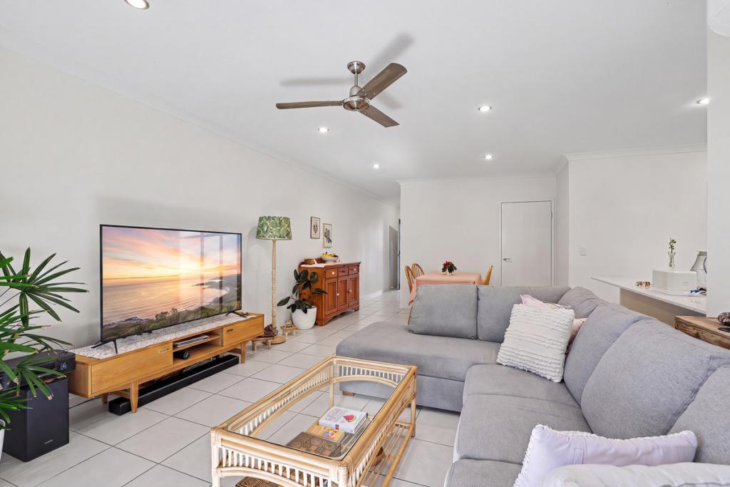 2/8 Rise Cct, Pacific Pines, QLD 4211