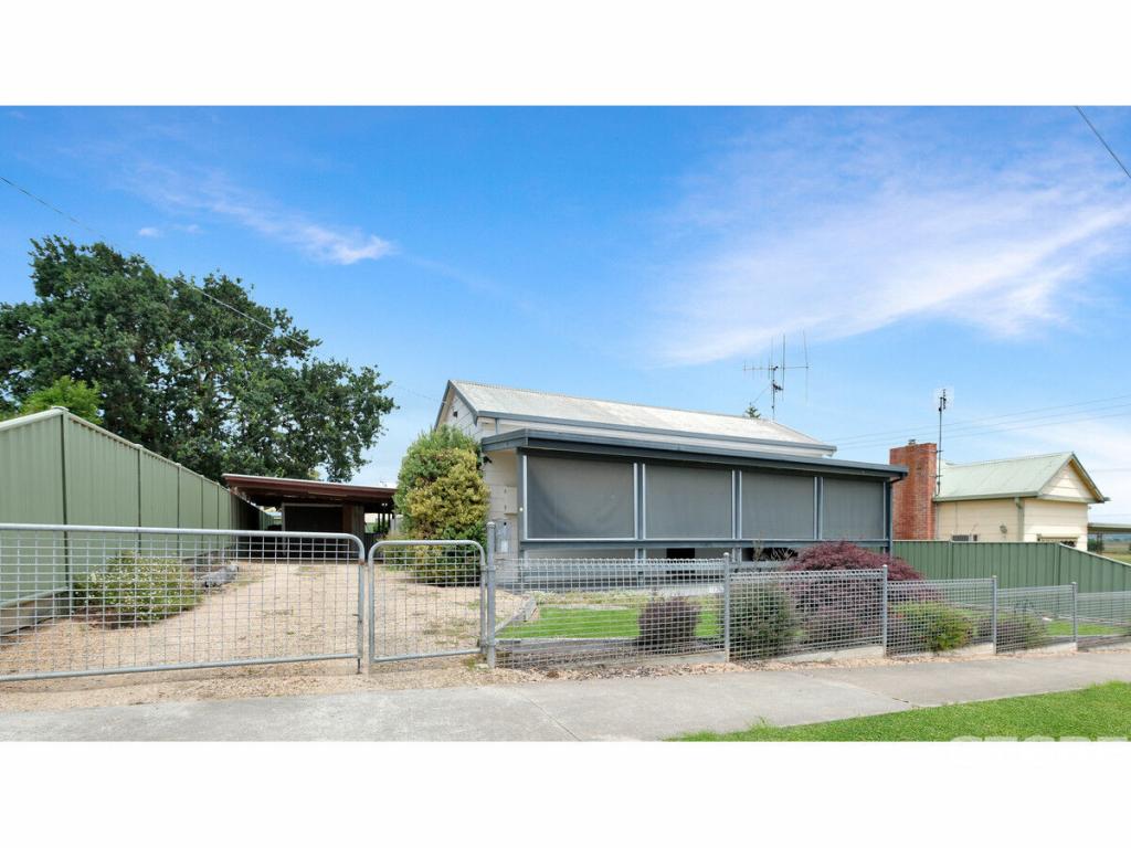 4 Mcleod St, Orbost, VIC 3888
