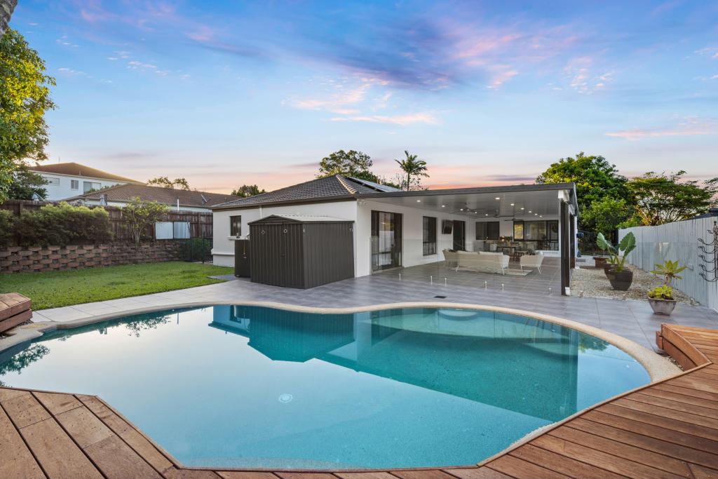 6 Trentham Ct, Parkwood, QLD 4214