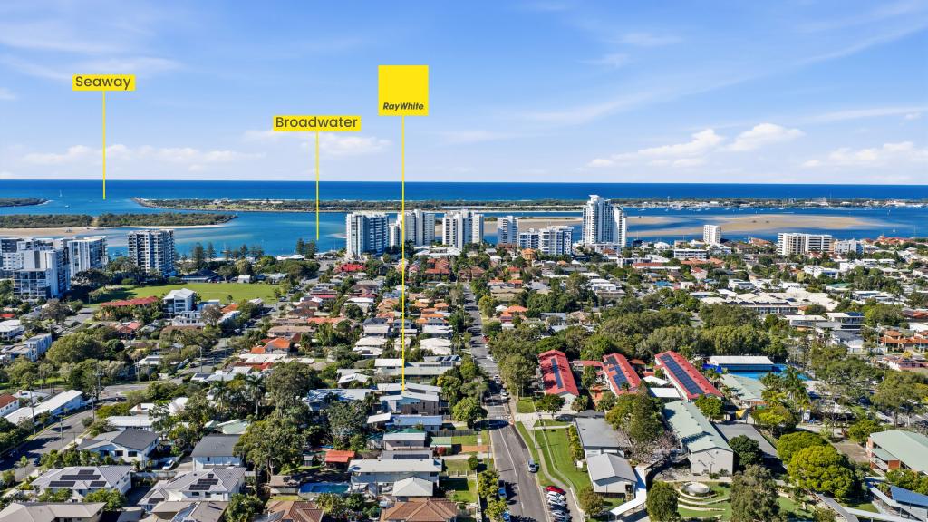 2/39 Gordon St, Labrador, QLD 4215