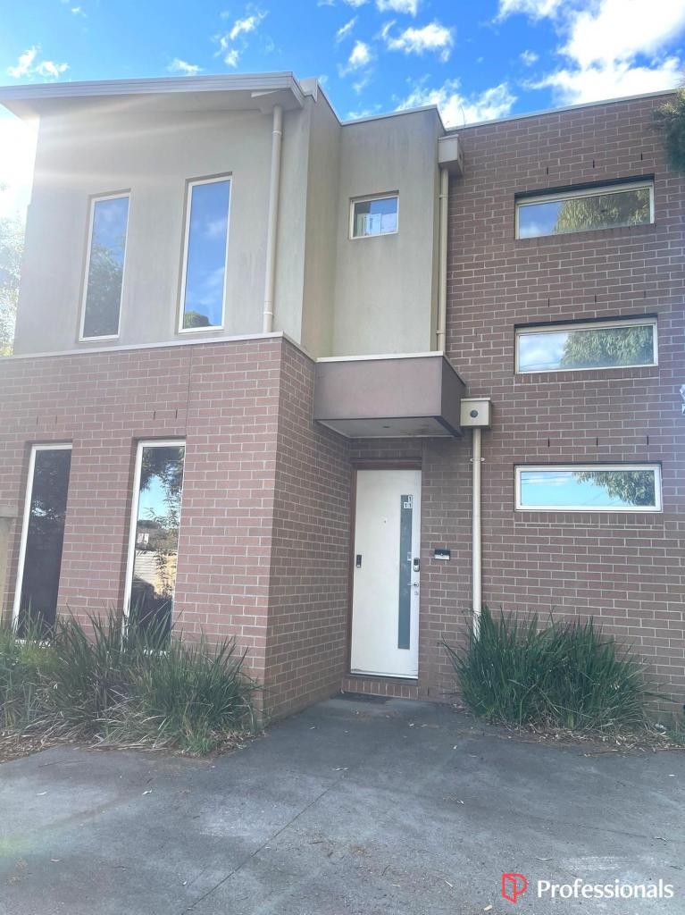 1/11 Churchill Ave, Maidstone, VIC 3012