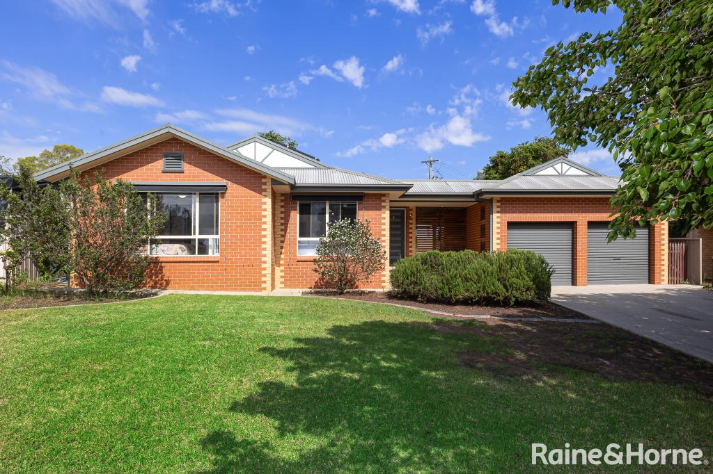 6 Osprey Pl, Estella, NSW 2650