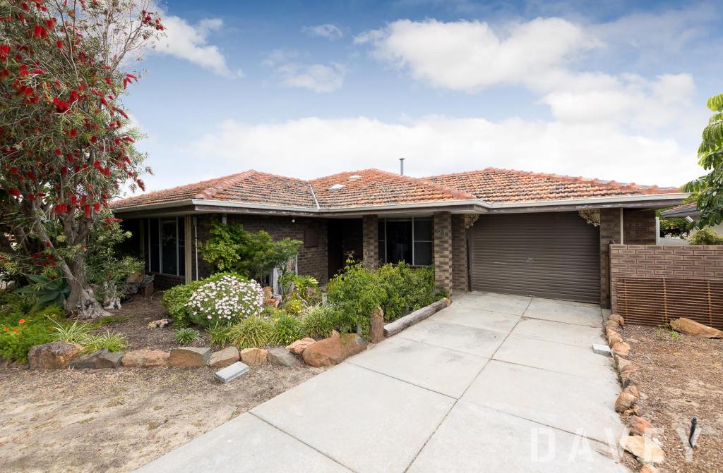 21 Sillmon Way, Duncraig, WA 6023