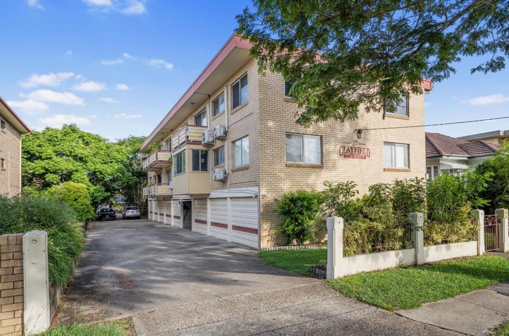 2/27 Stuckey Rd, Clayfield, QLD 4011