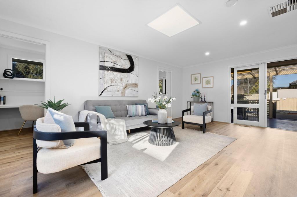 27 Pentlowe Rd, Wantirna South, VIC 3152