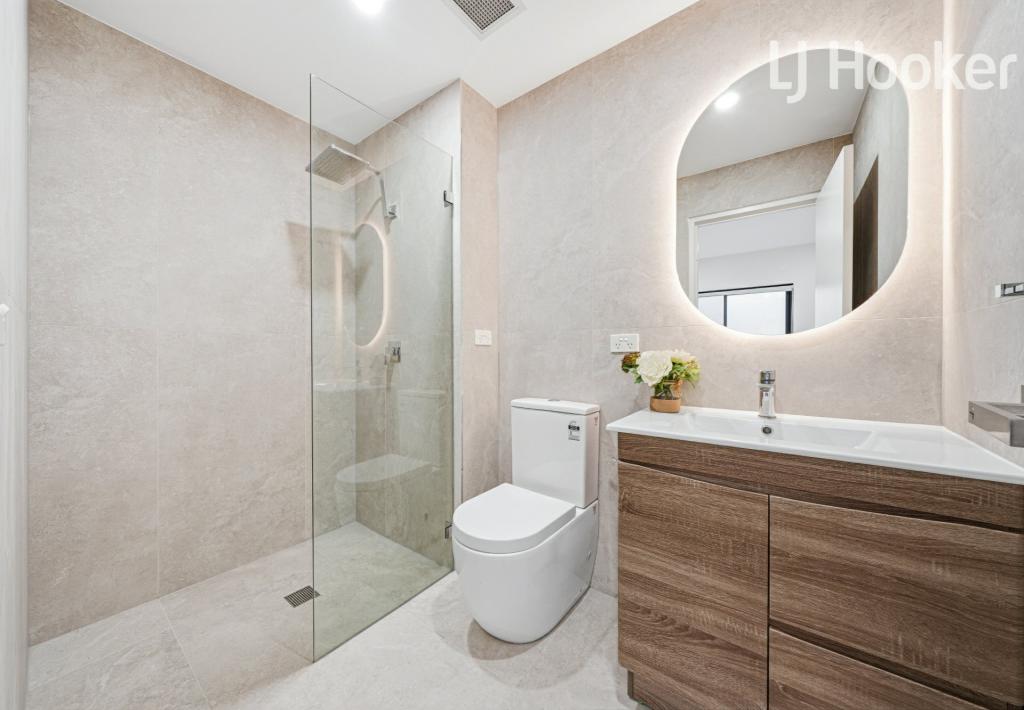 E204/37-41 BONNYRIGG AVE, BONNYRIGG, NSW 2177