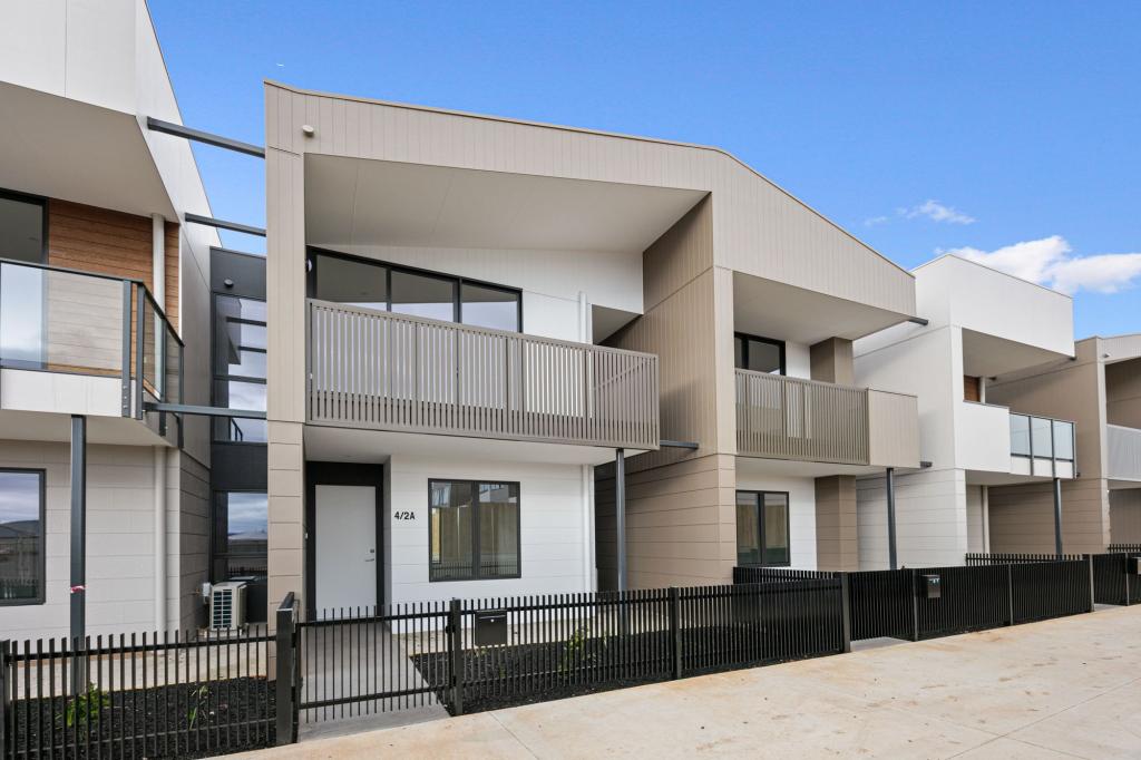 4/2a Gladman Rd, Maddingley, VIC 3340