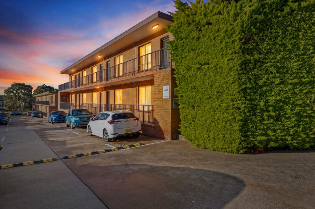 25/124 HENDERSON RD, CRESTWOOD, NSW 2620