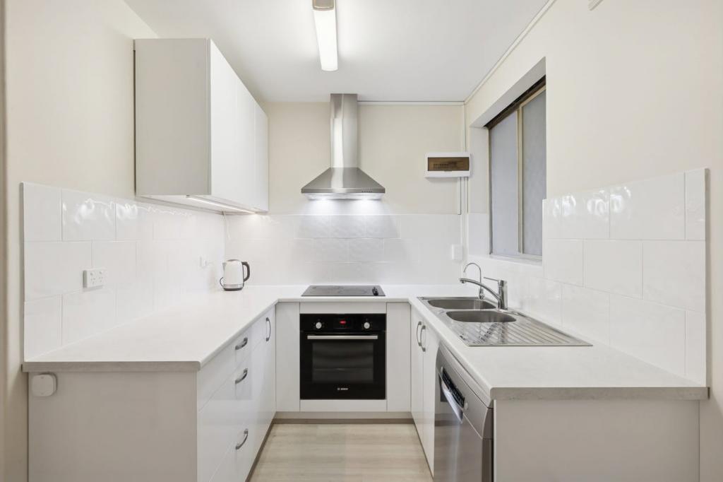 9/4 Comer St, Como, WA 6152