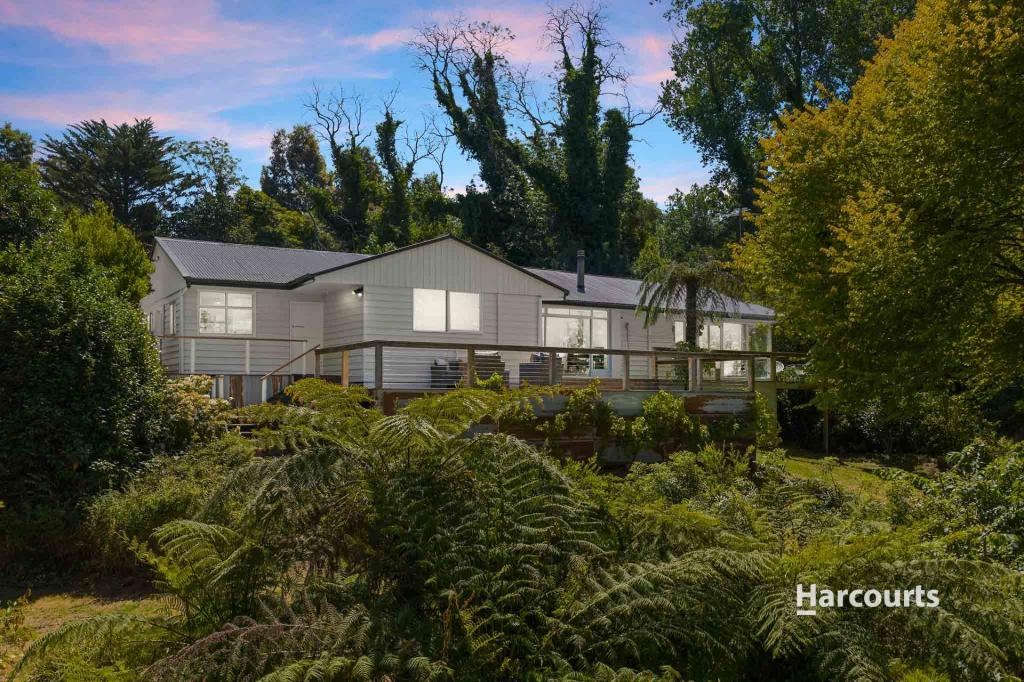 80 Bourkes Creek Rd, Pakenham Upper, VIC 3810