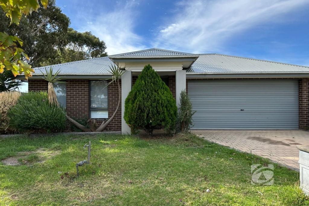2 Danita Way, Cranbourne West, VIC 3977