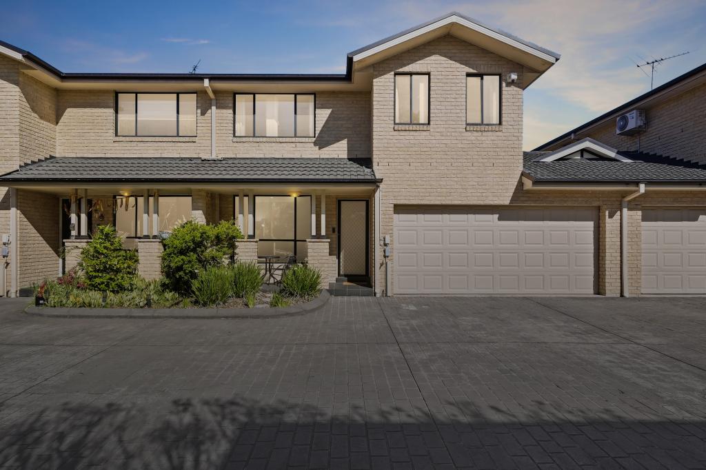 5/4 BLACKWOOD AVE, CASULA, NSW 2170