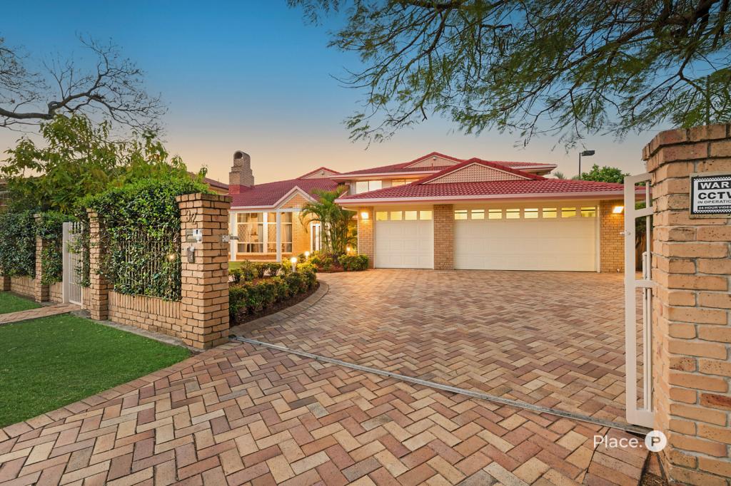 32 Delfin Dr, Macgregor, QLD 4109