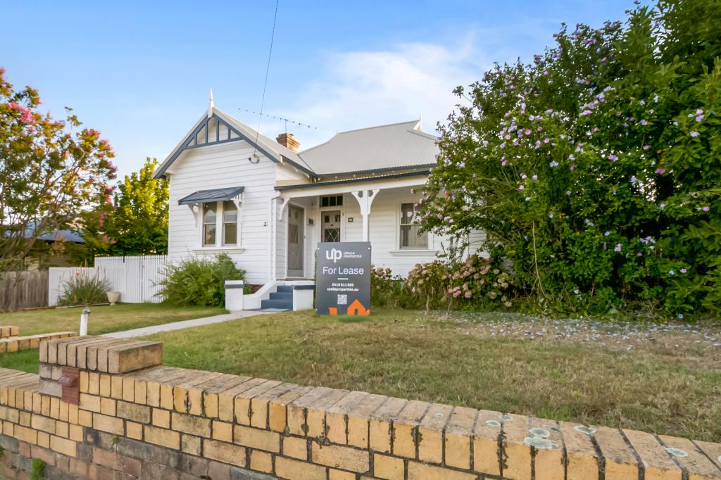 27 Hill St, Uralla, NSW 2358