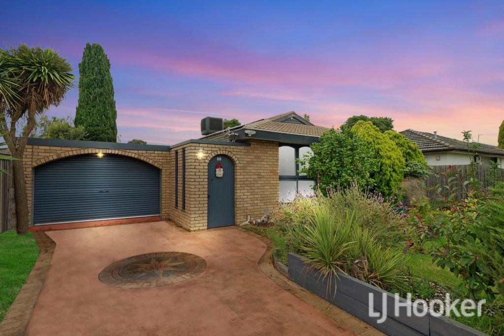 22 Bernard Dr, Melton South, VIC 3338