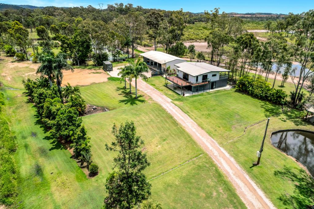 34 Mcpherson Rd, Boyne Island, QLD 4680