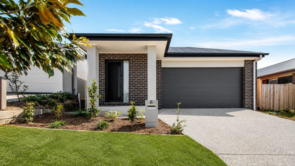 6 Gumtree Cres, Ripley, QLD 4306