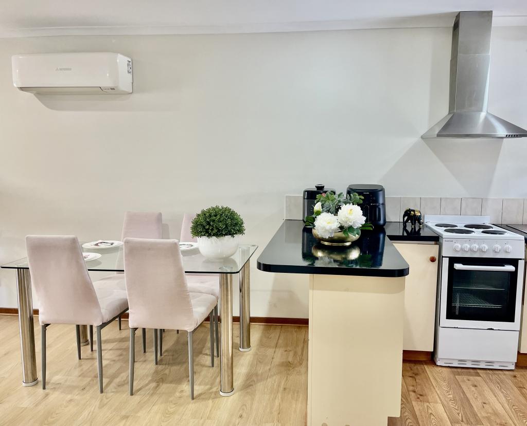 3/5-7 Newnham Cl, Newnham, TAS 7248