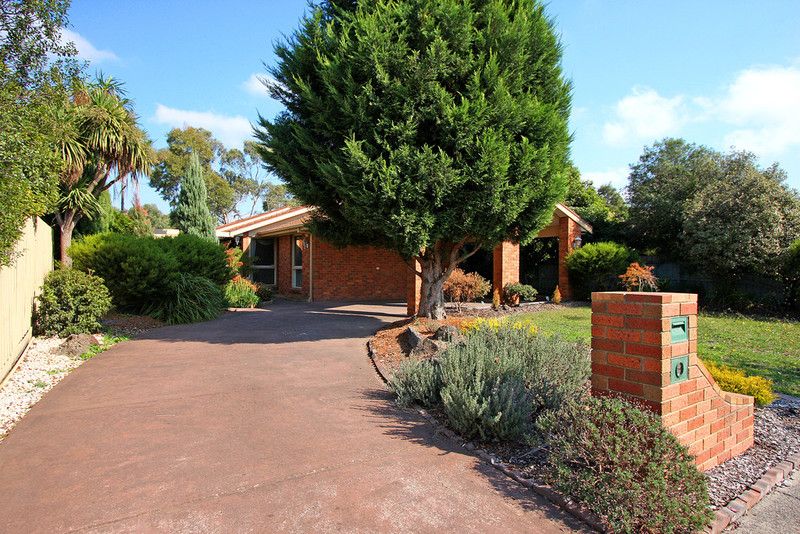 5 Bellfield Dr, Lysterfield, VIC 3156