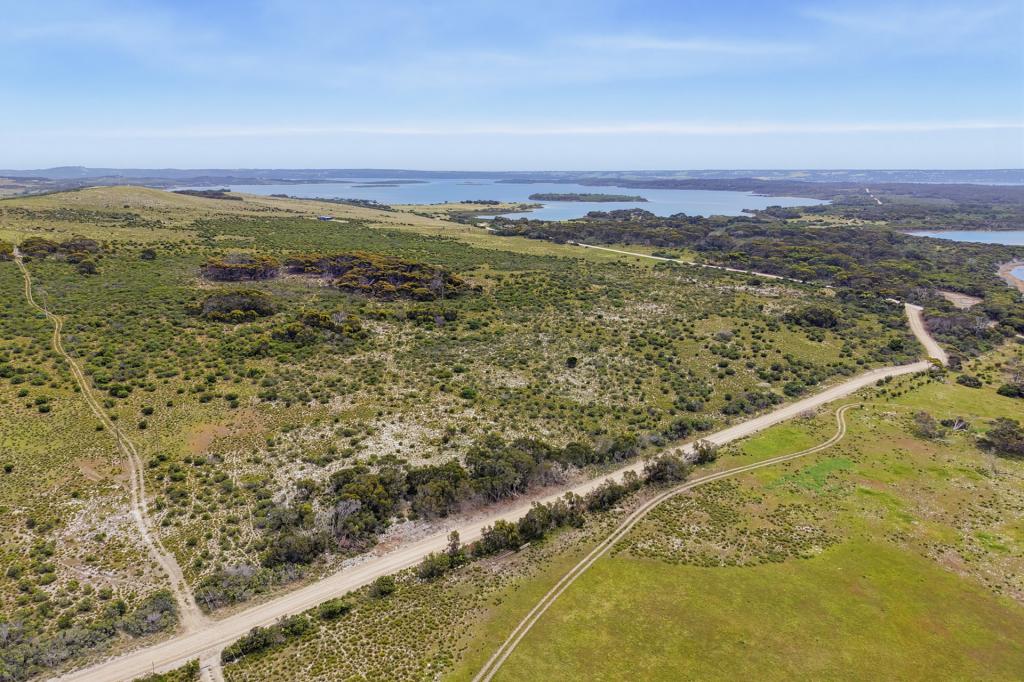 5 Davies Rd, Pelican Lagoon, SA 5222