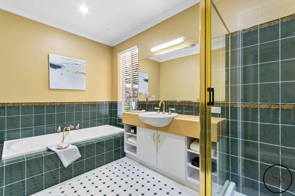 72 Victoria Cir, Greenfields, WA 6210