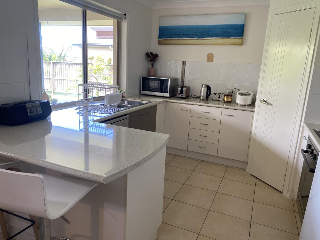 12 Starfish Cres, Bargara, QLD 4670