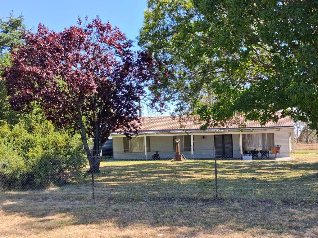 131 JINDALEE RD, KINGS PLAINS, NSW 2360