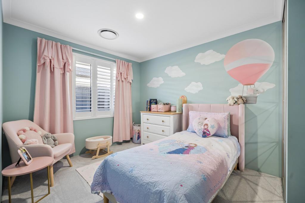 216 Bridgewater Dr, Kallaroo, WA 6025