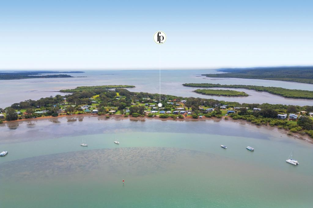 117 CANAIPA POINT DR, RUSSELL ISLAND, QLD 4184