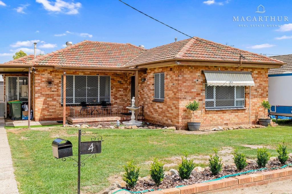 4 KAREN ST, TOLLAND, NSW 2650