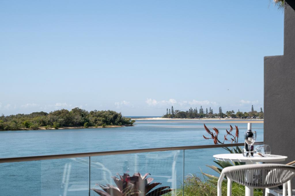 202/88 Duporth Ave, Maroochydore, QLD 4558