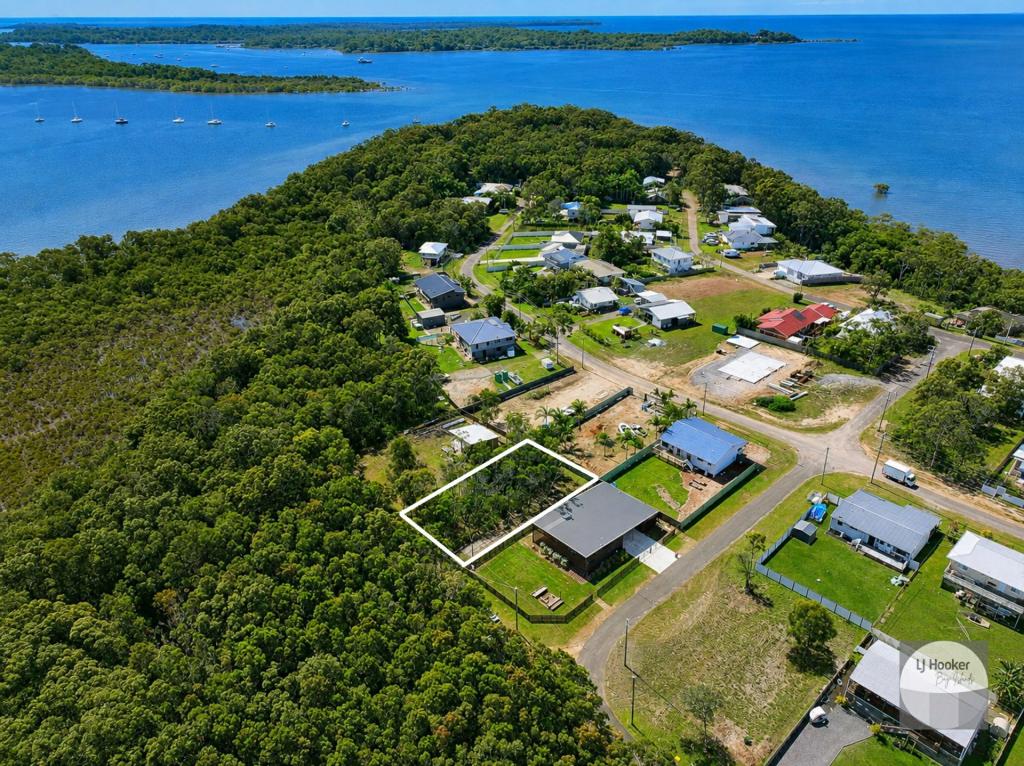 3 SARMAR ST, RUSSELL ISLAND, QLD 4184