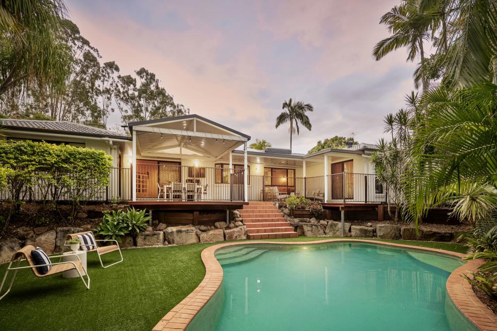 26 Oldfield Pl, Brookfield, QLD 4069