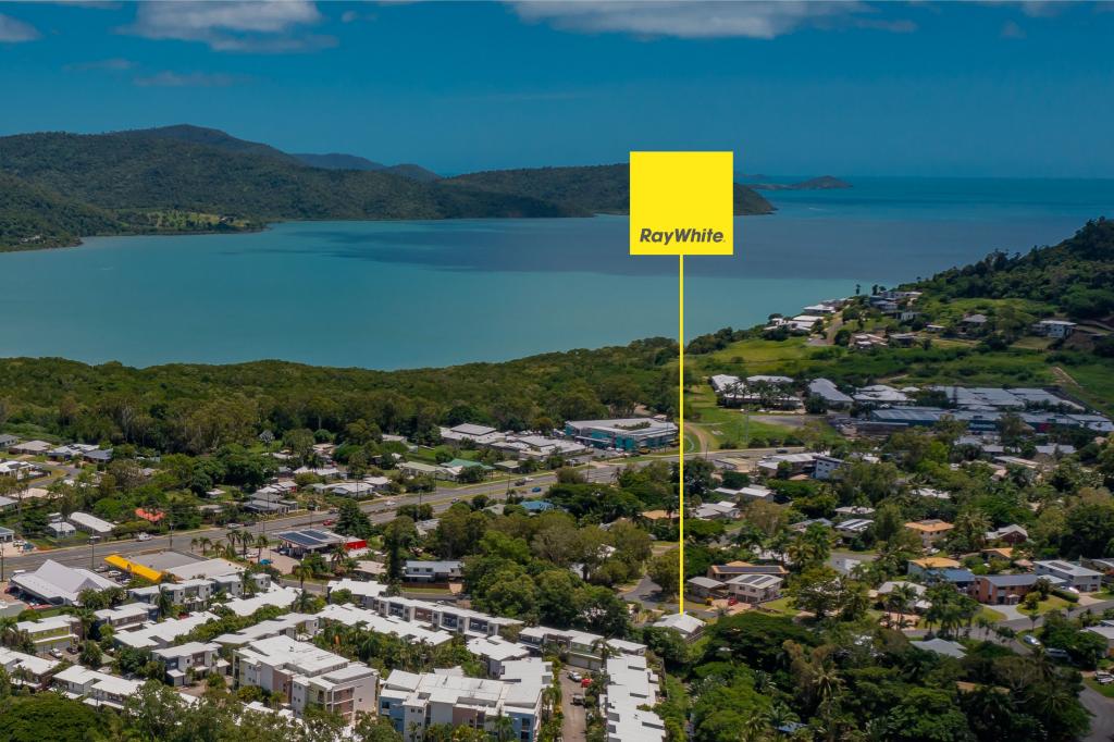 55 Manooka Dr, Cannonvale, QLD 4802