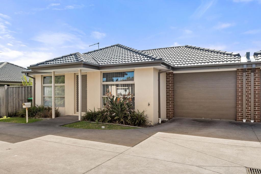 1/1a Wagtail Way, Cowes, VIC 3922