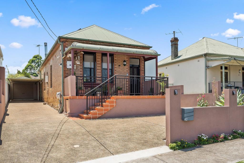 42 Preddys Rd, Bexley, NSW 2207