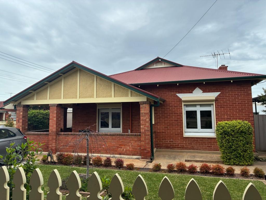 1 Cordelia Cres, Findon, SA 5023