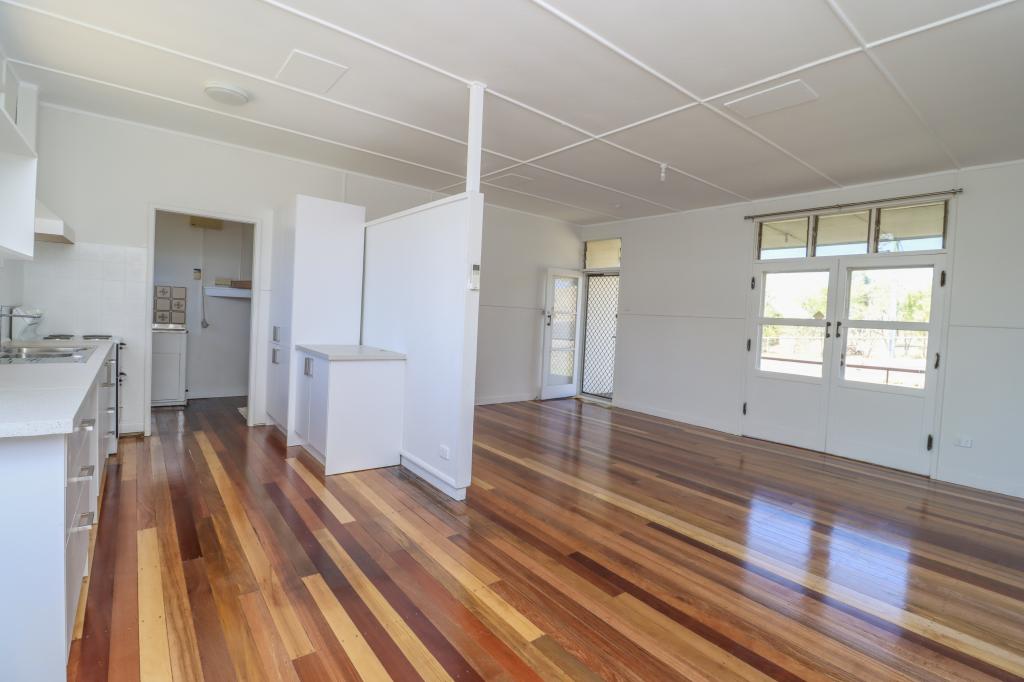 2 Moresby St, Soldiers Hill, QLD 4825