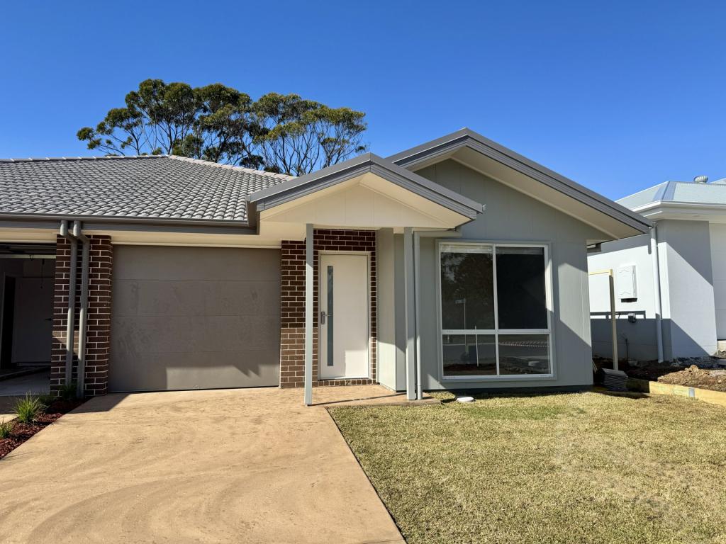 2/9 CRESTVIEW AVE, OLD BAR, NSW 2430