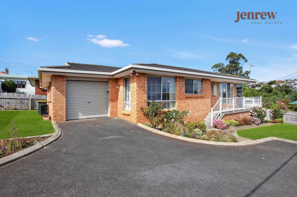 2/202 Mount St, Upper Burnie, TAS 7320