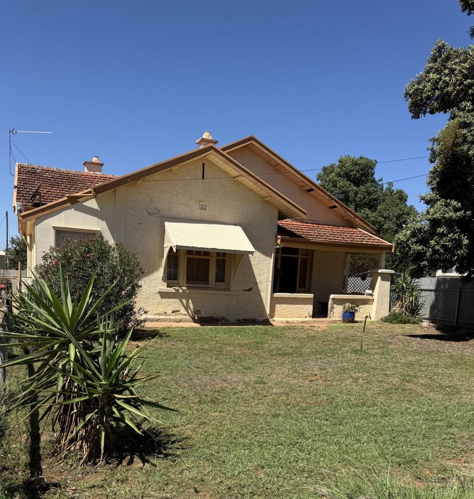 21 Fourth St, Orroroo, SA 5431