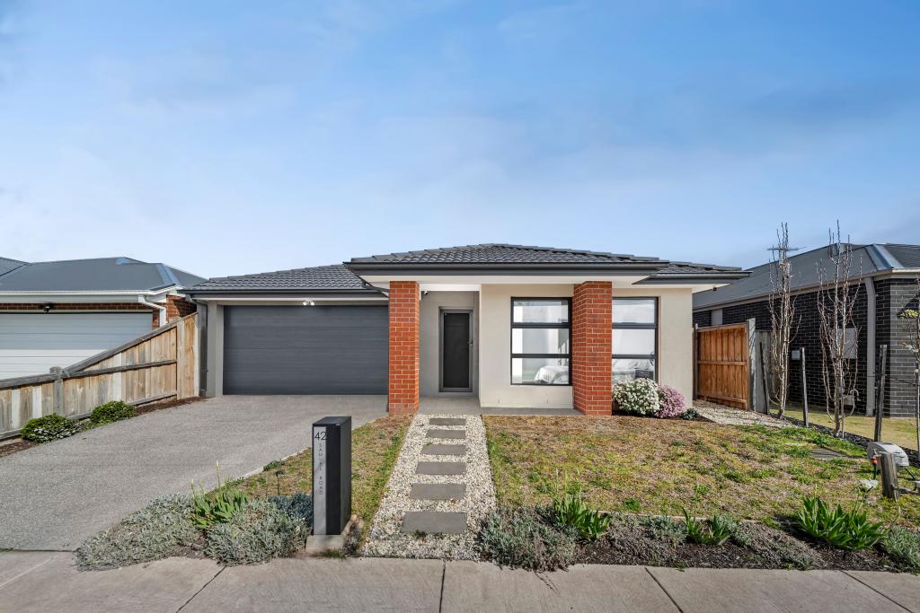 42 Samuel Rd, Weir Views, VIC 3338