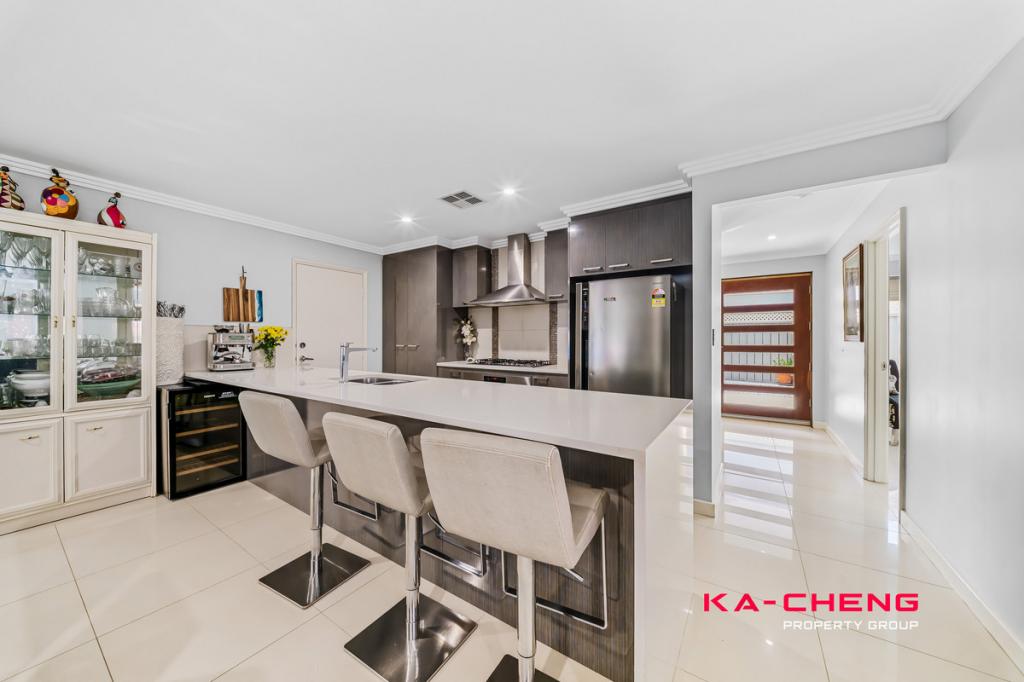 27a Kennedy Rd, Morley, WA 6062