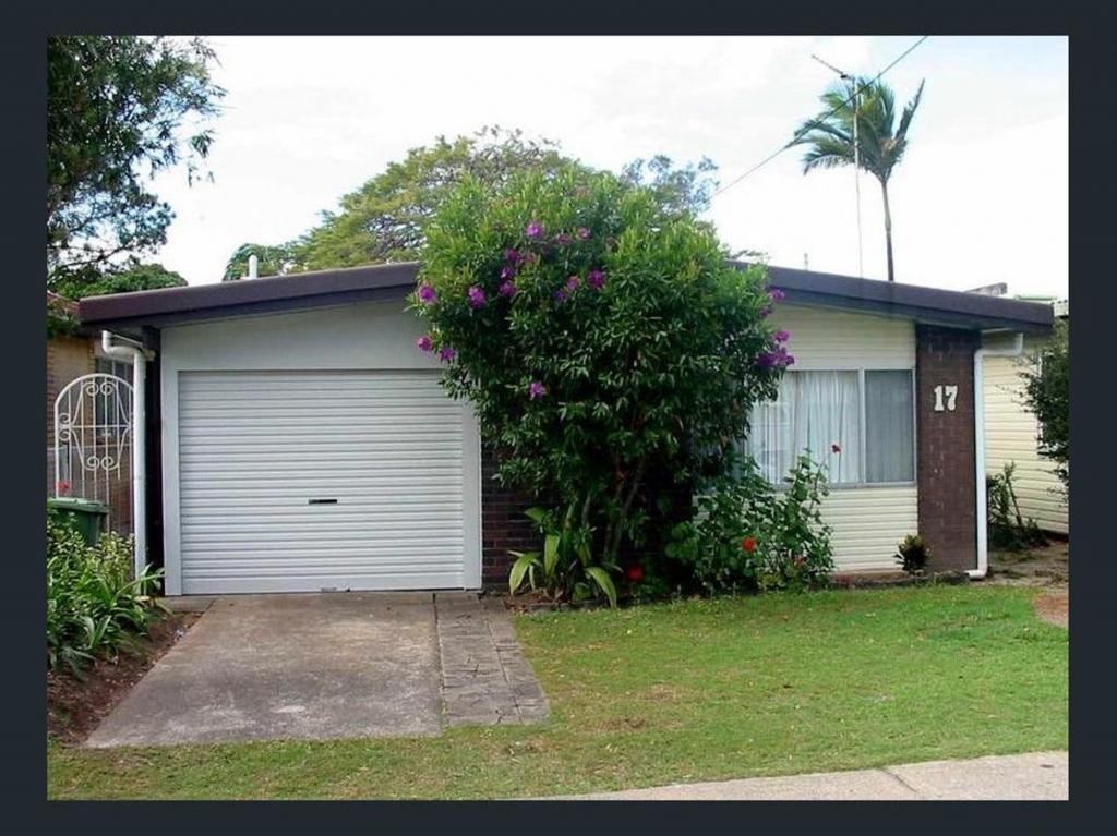 17 BUCCLEUGH ST, MOFFAT BEACH, QLD 4551